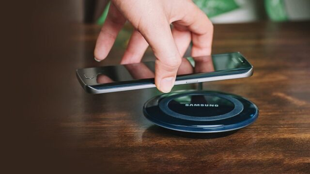 Wireless Charger for Your Smartphone Wireless Charger for Your Smartphone